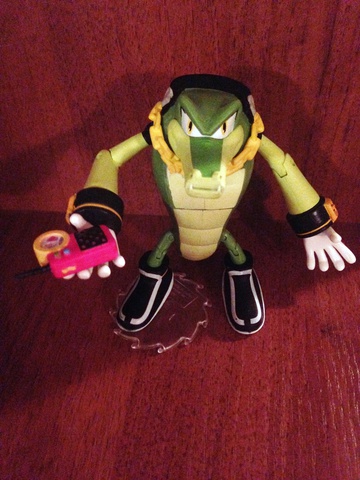 main photo of Sonic Team Chaotix Pack: Vector the Crocodile 