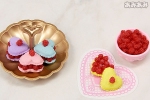 photo of Petit Sample Series Heart-shaped Pastry: Raspberry Macarons