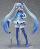 photo of figma Hatsune Miku Snow 2012 Fluffy Coat Ver.