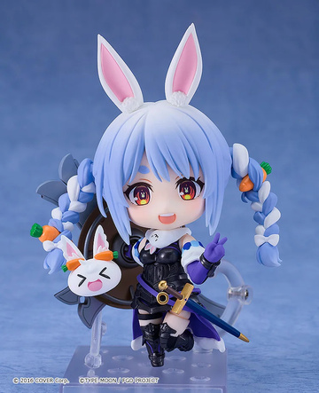 main photo of Nendoroid Usada Pekora (Mash Kyrielight Collaboration Ver.)